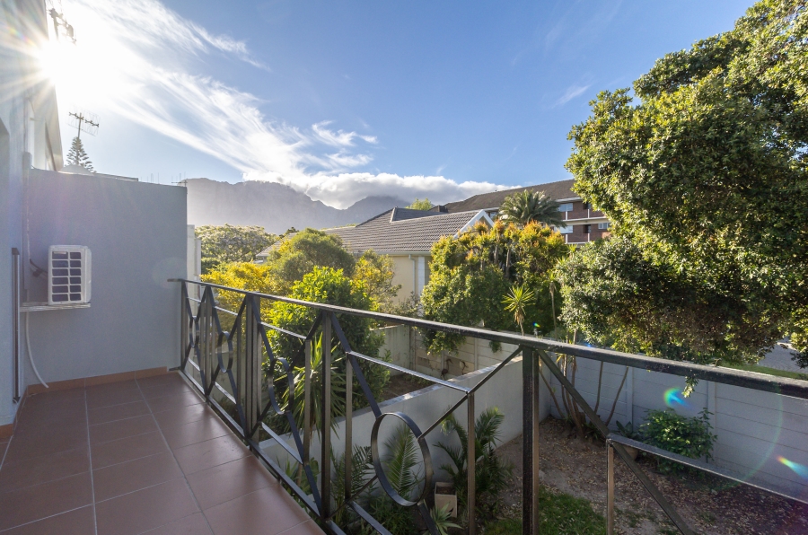To Let 3 Bedroom Property for Rent in Kenilworth Western Cape